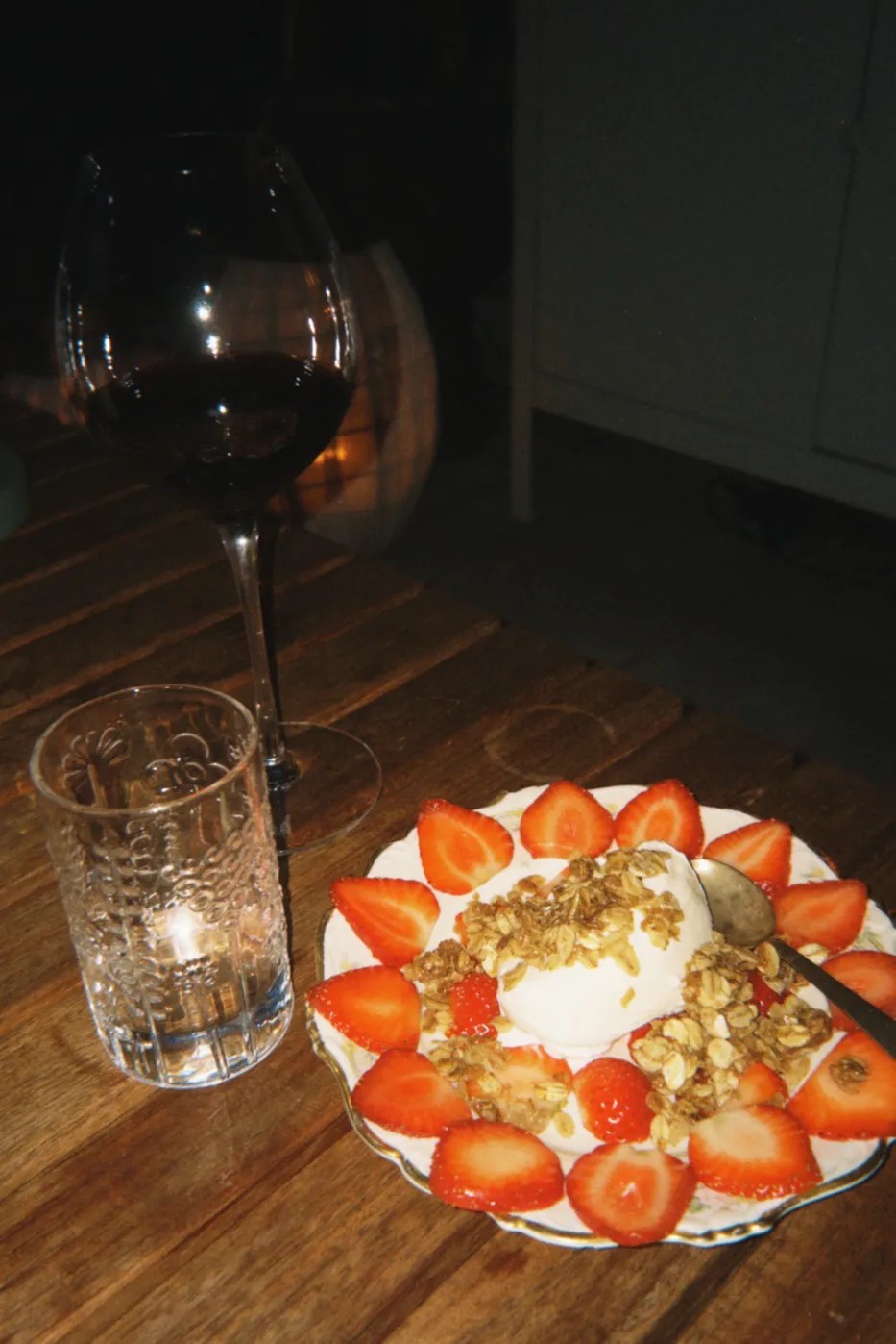 Image alt description