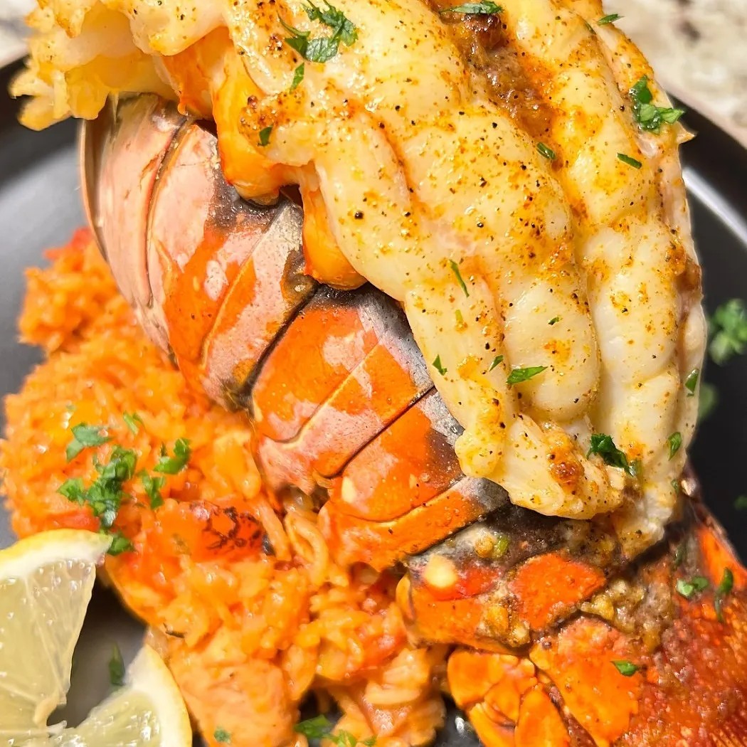 Image alt description