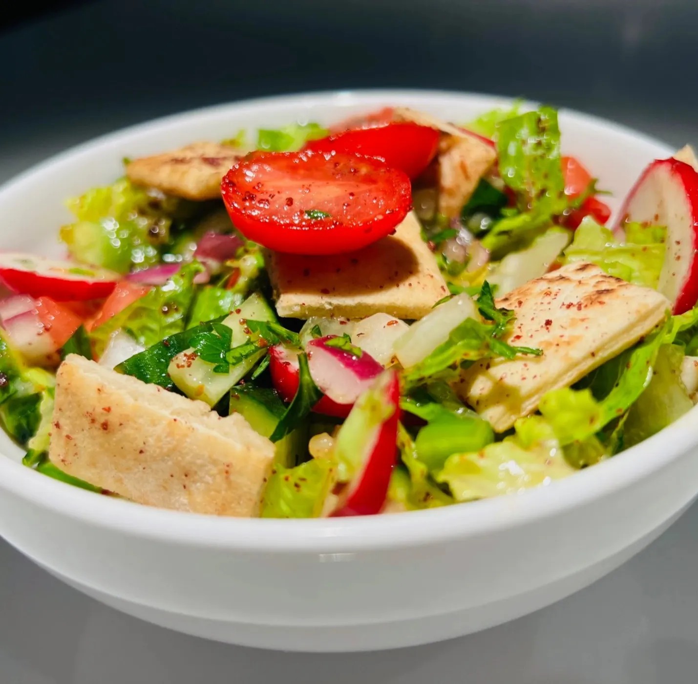 Image alt description