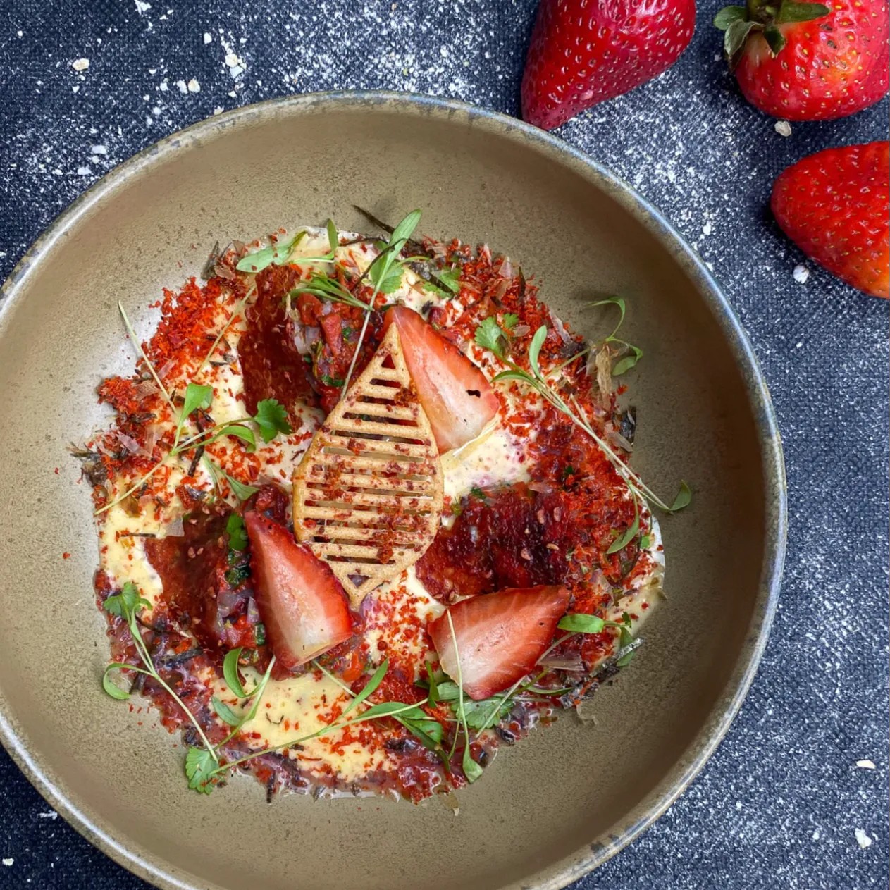 Image alt description