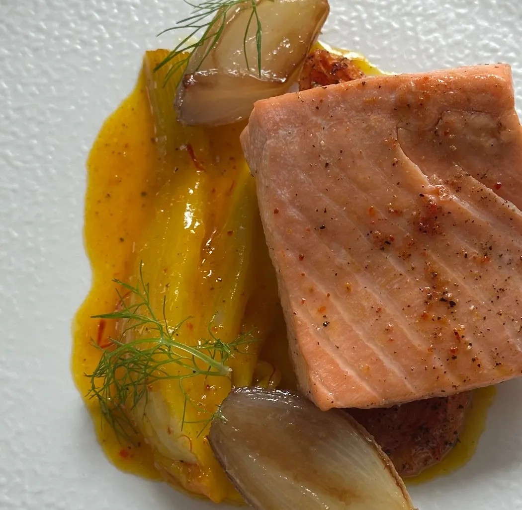 Image alt description