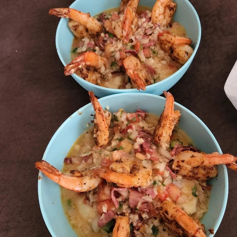 Image alt description