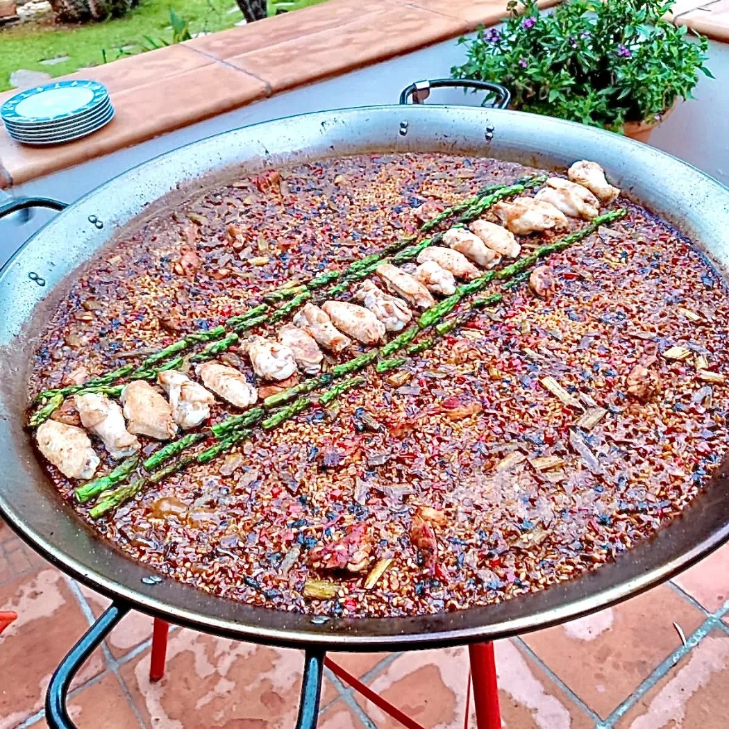 Image alt description