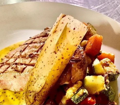 Image alt description