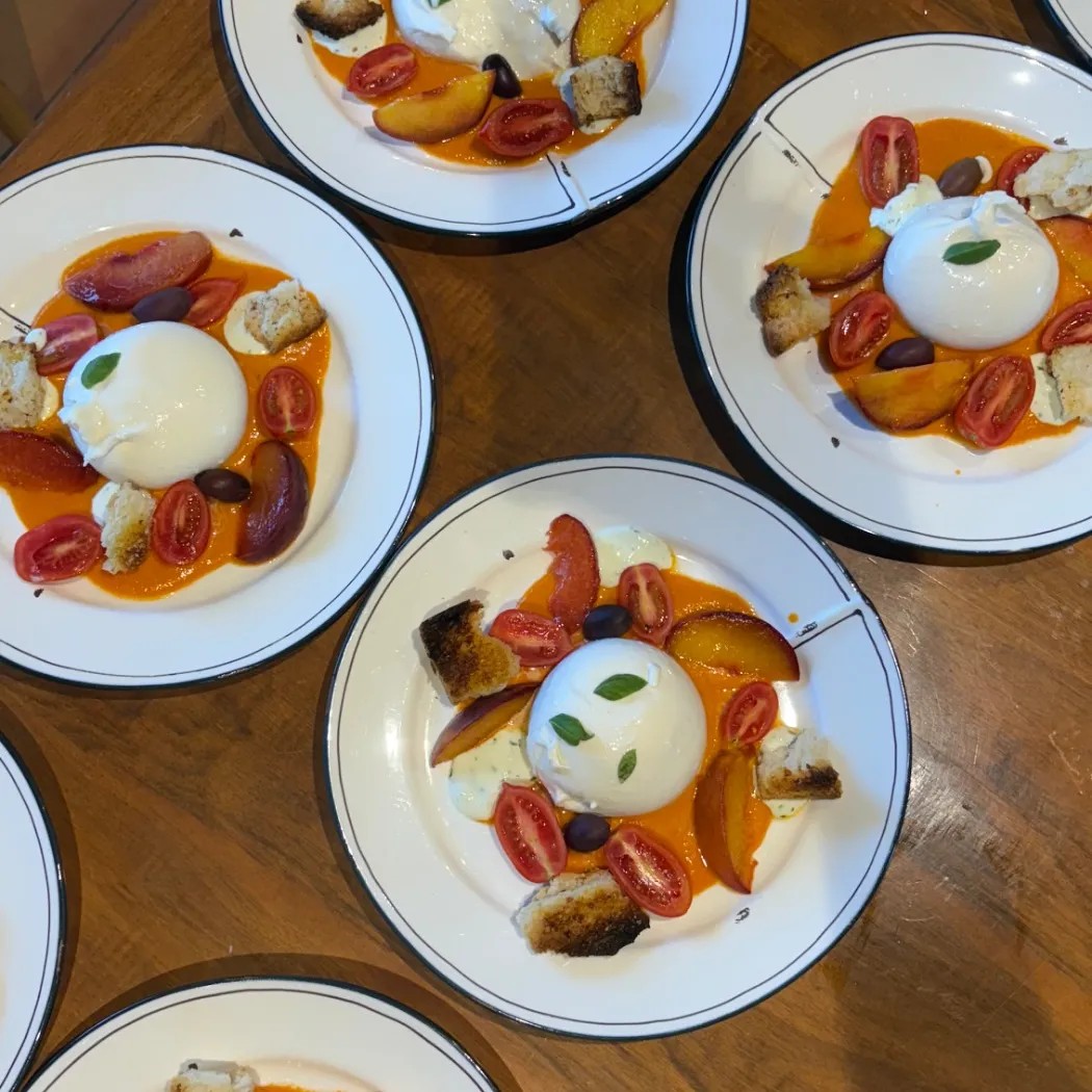 Image alt description