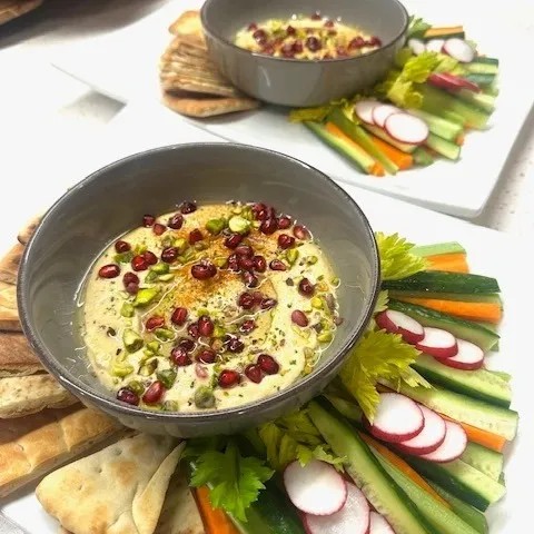 Image alt description