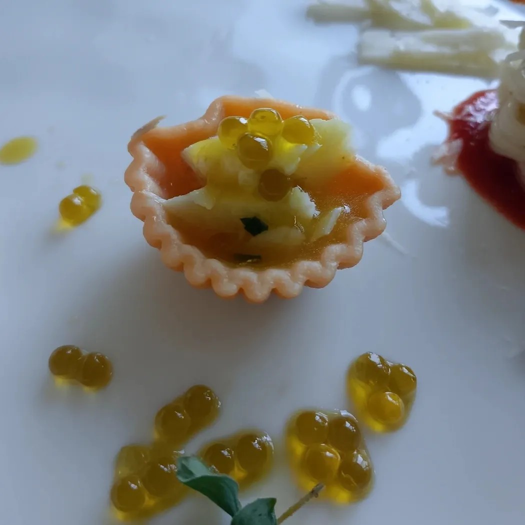 Image alt description