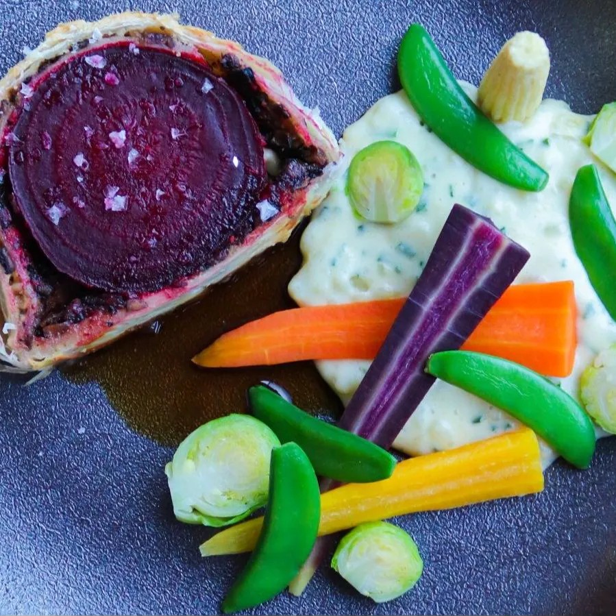 Image alt description