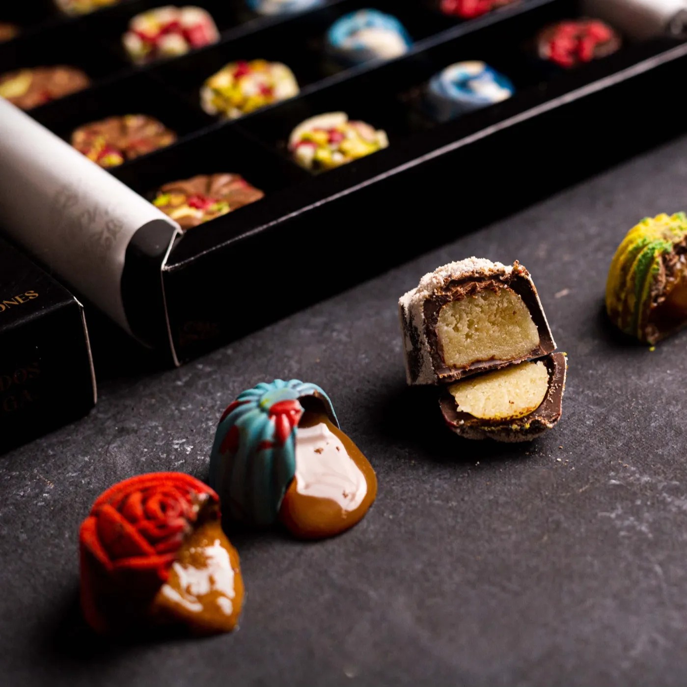 Image alt description