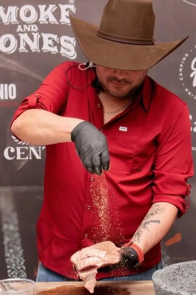 Image alt description