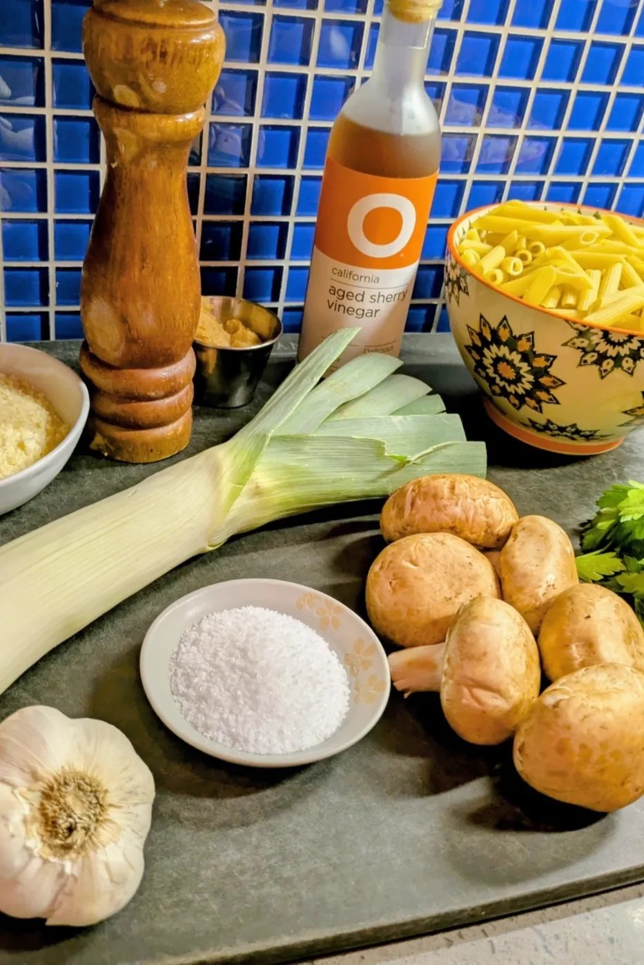 Image alt description