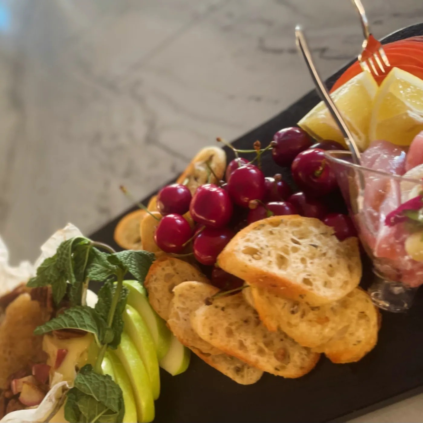 Image alt description