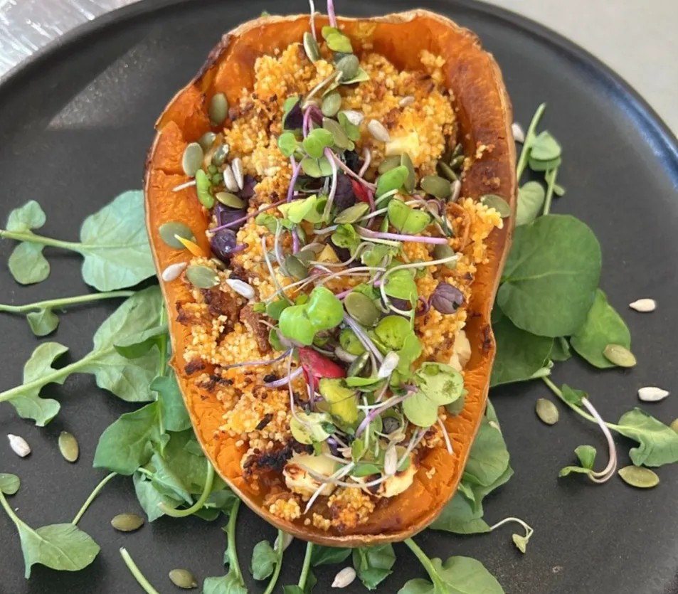 Image alt description