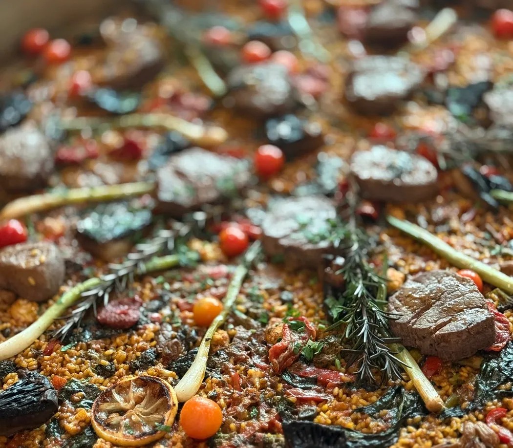 Image alt description