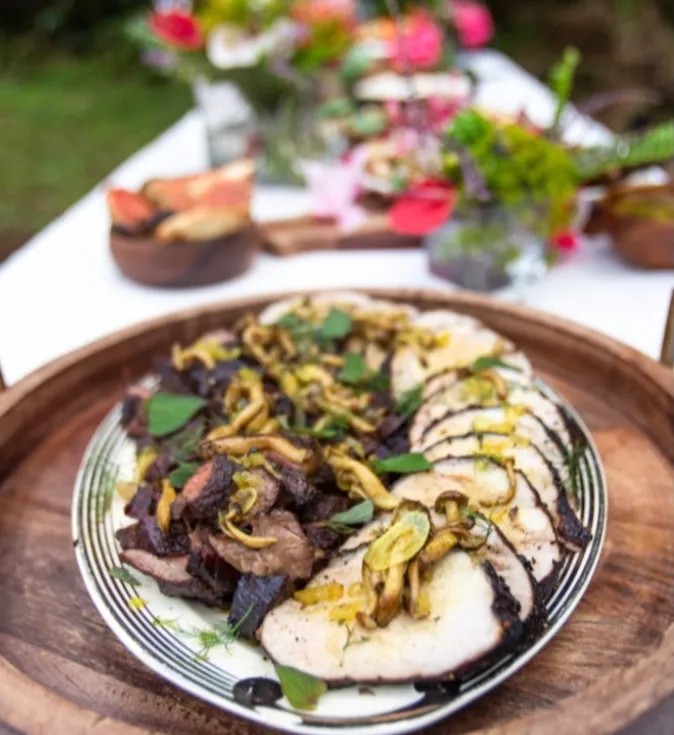 Image alt description