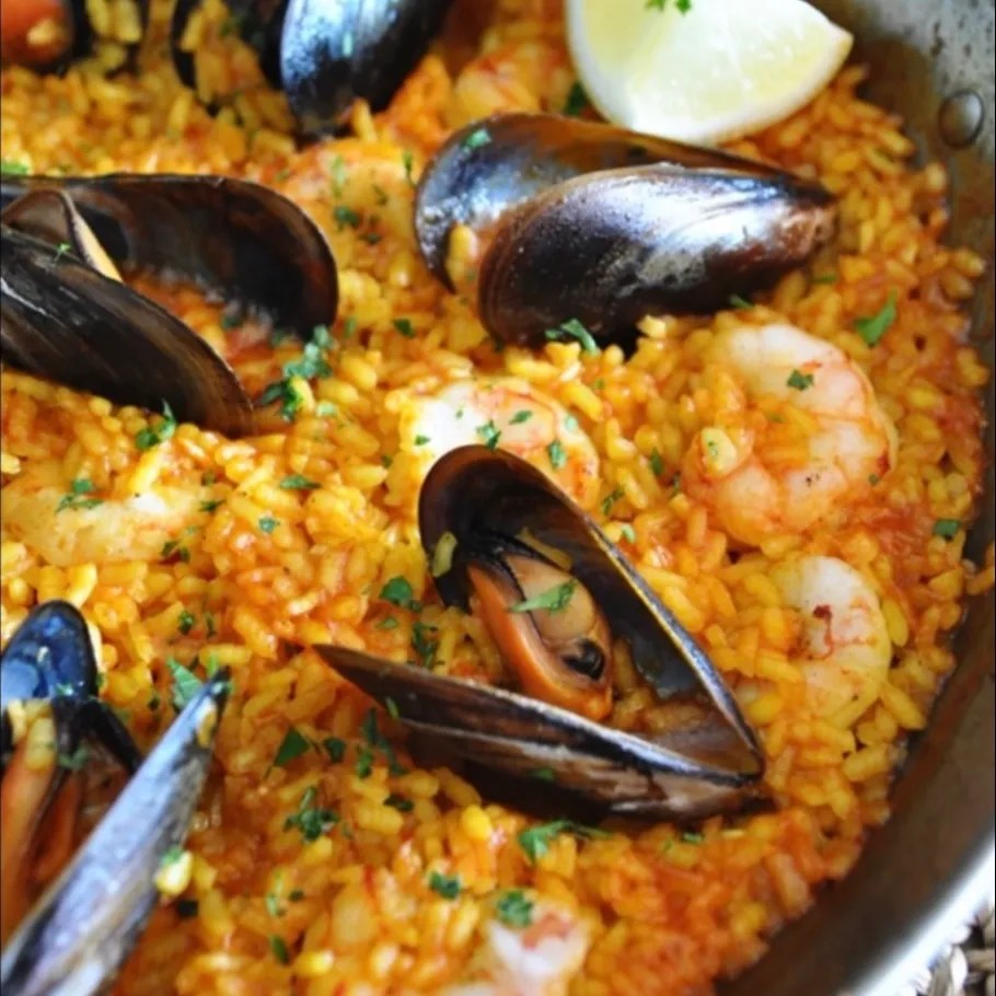 Image alt description