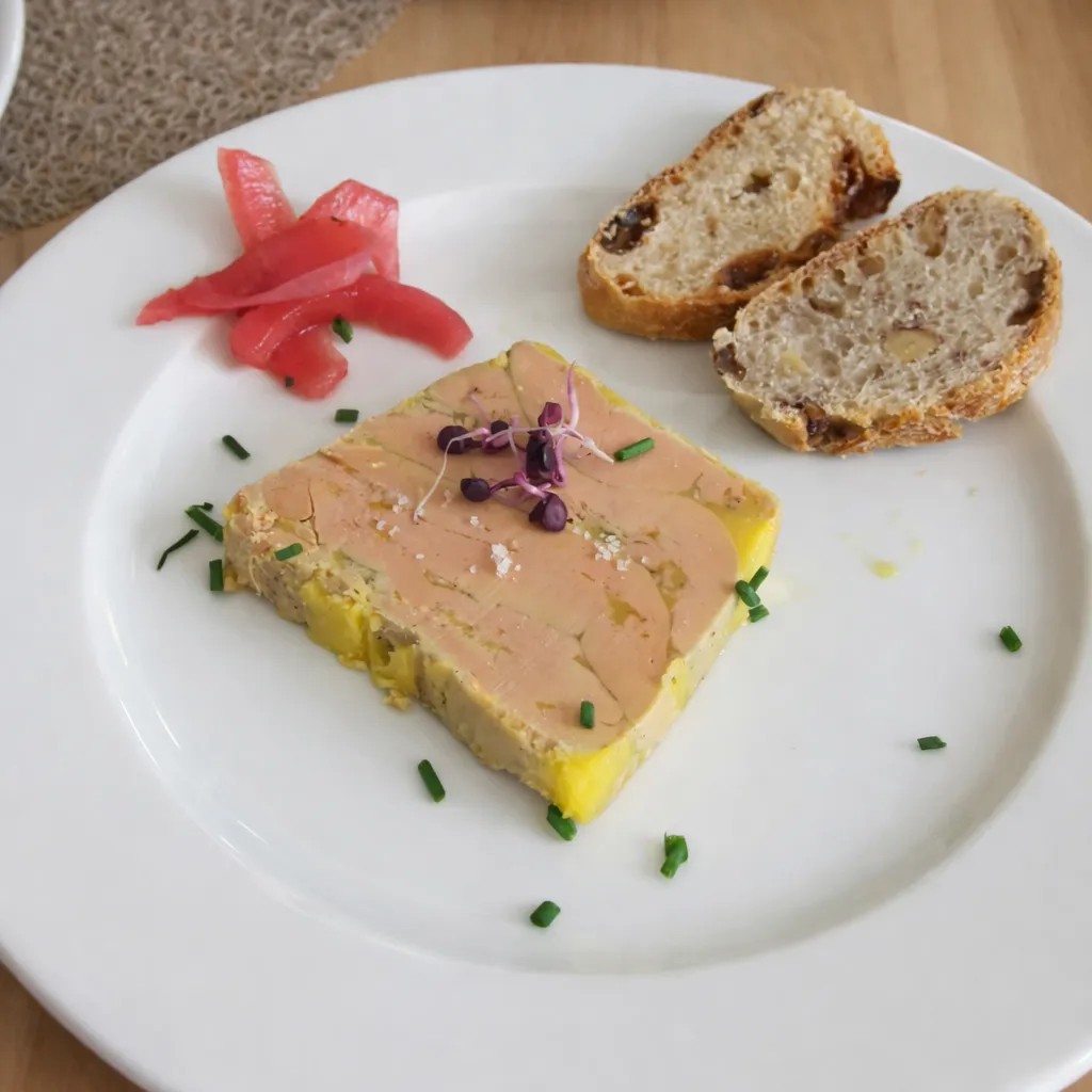 Image alt description