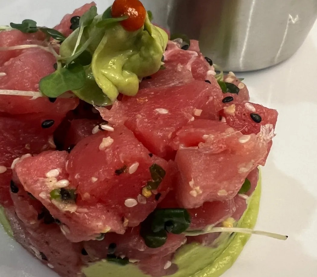 Image alt description