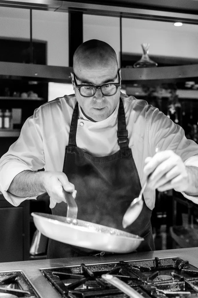 Image alt description