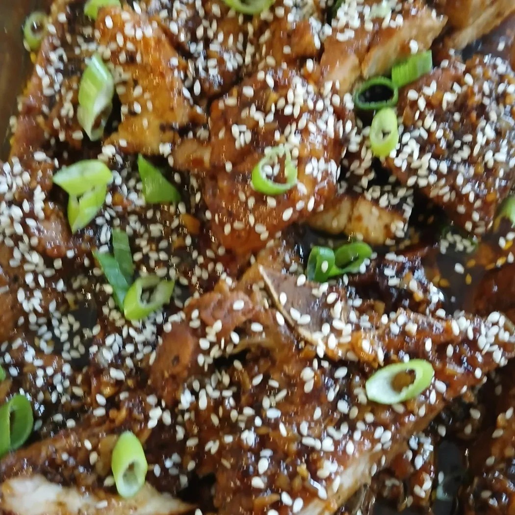 Image alt description