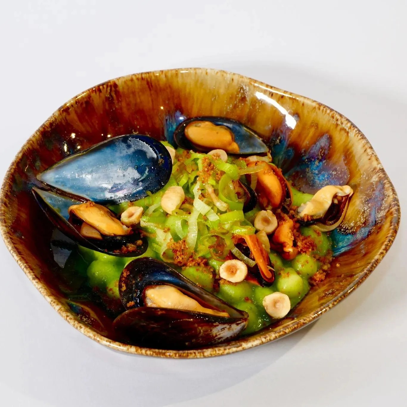 Image alt description