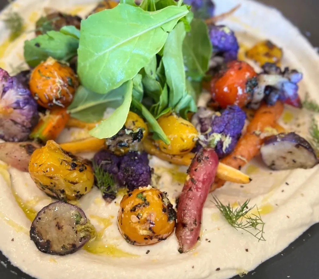 Image alt description