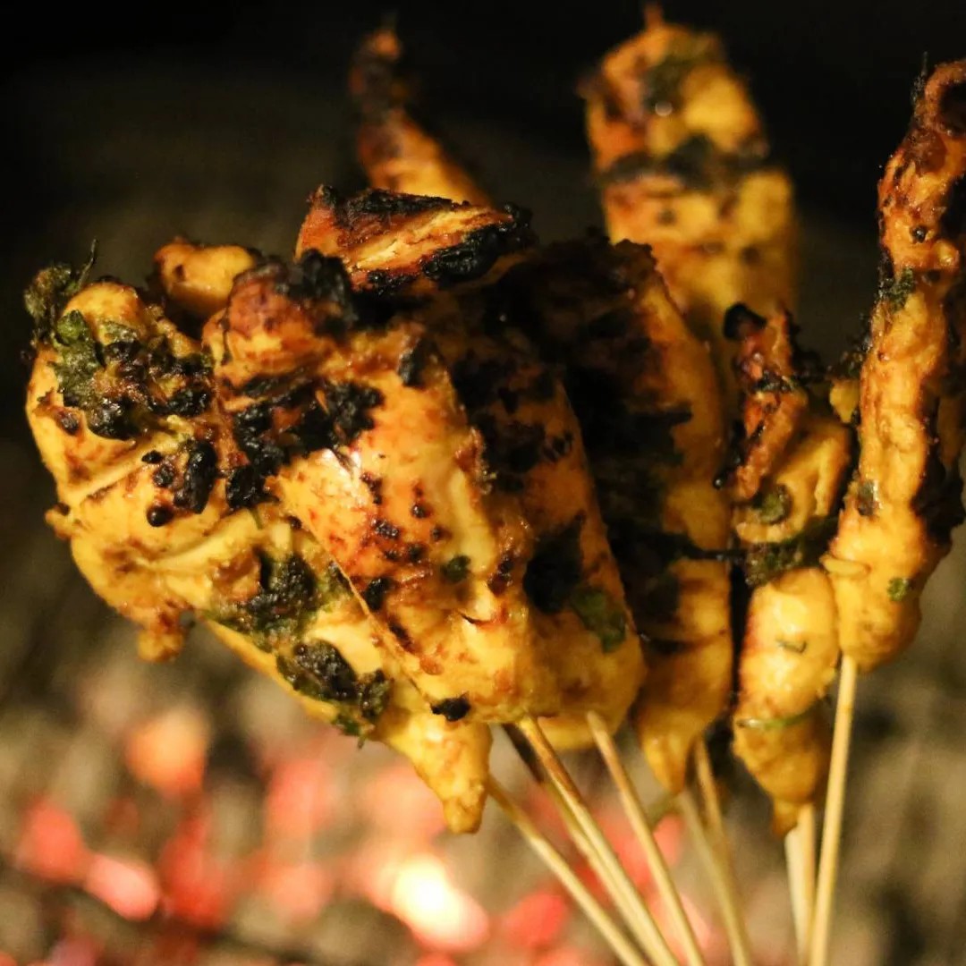 Image alt description