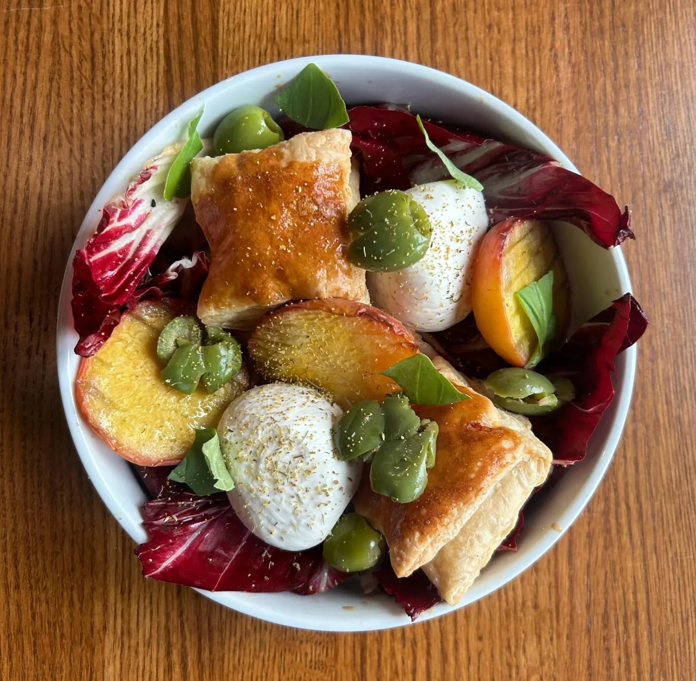 Image alt description