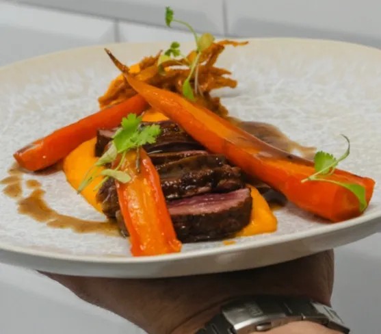 Image alt description