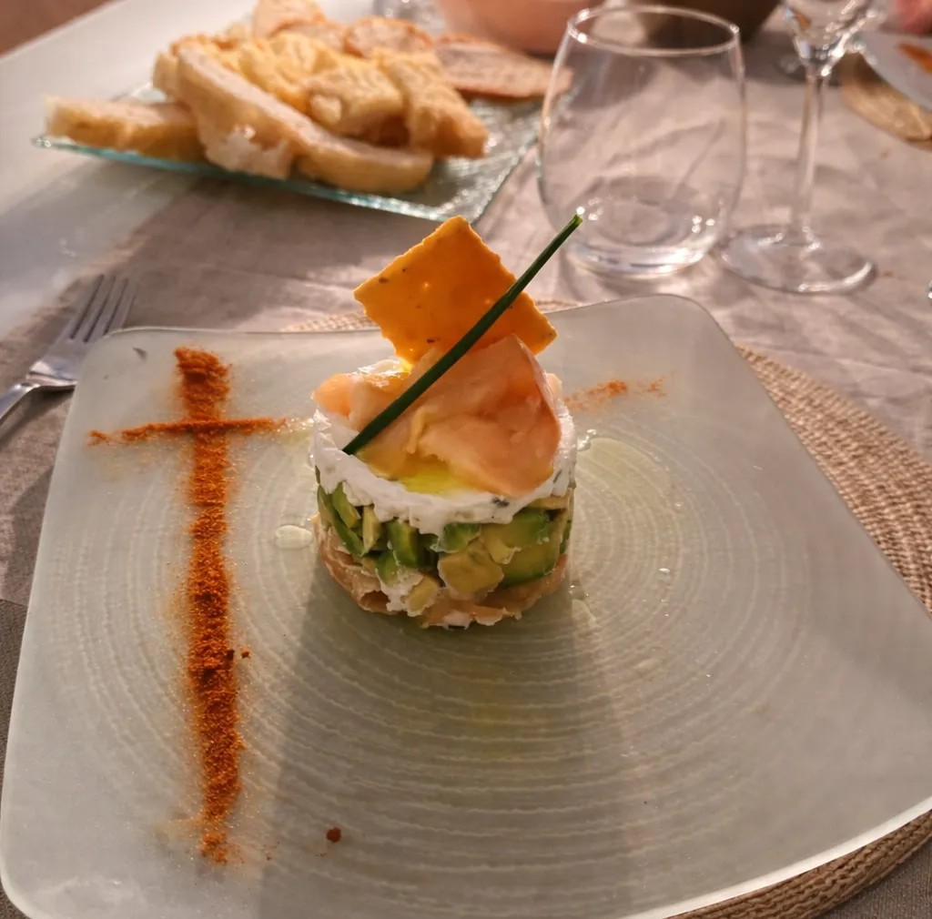 Image alt description