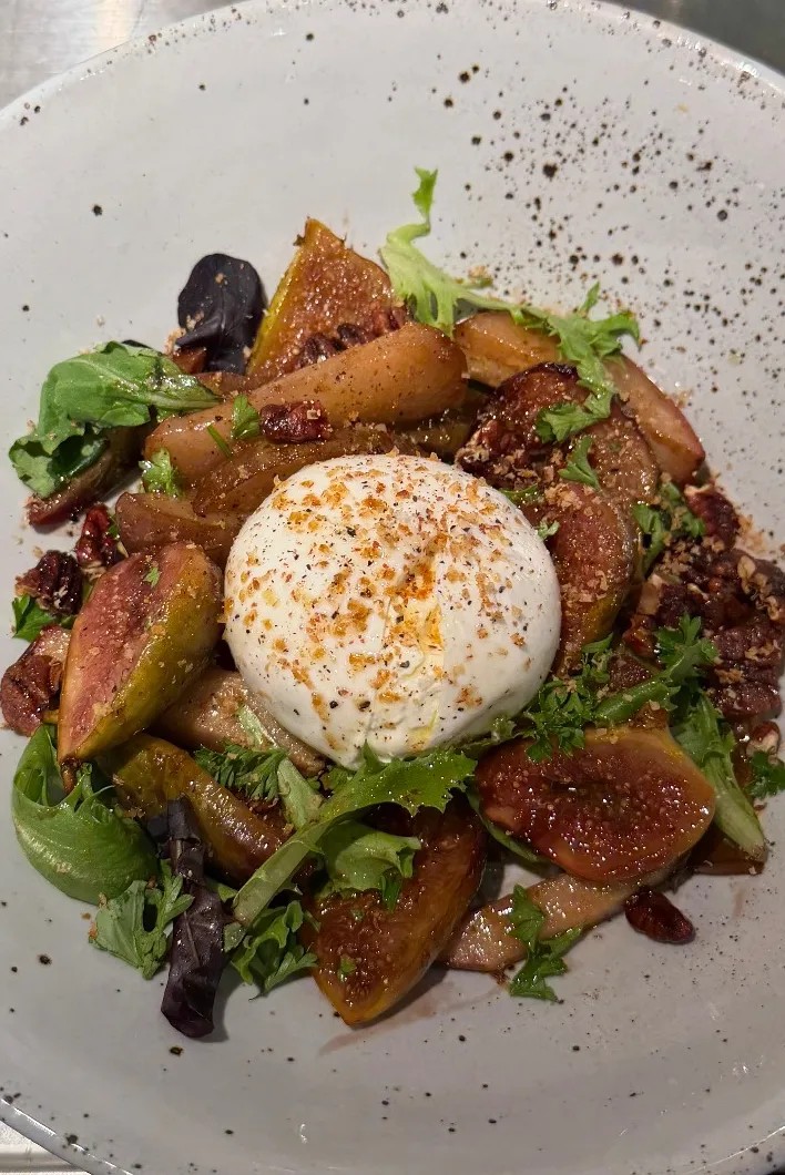 Image alt description