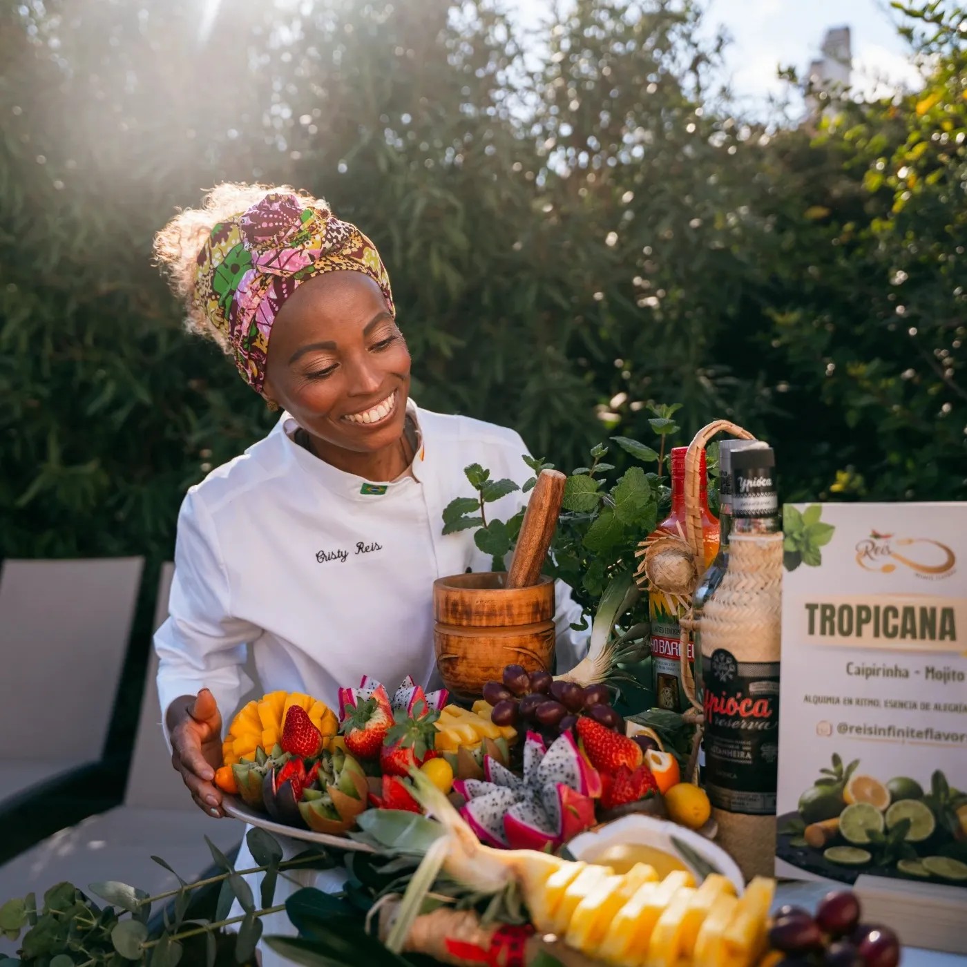 Image alt description