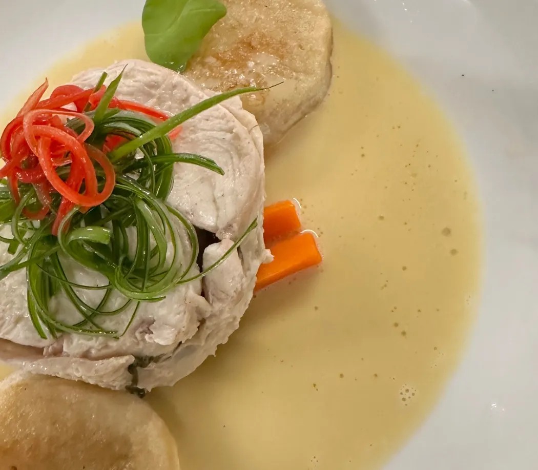 Image alt description