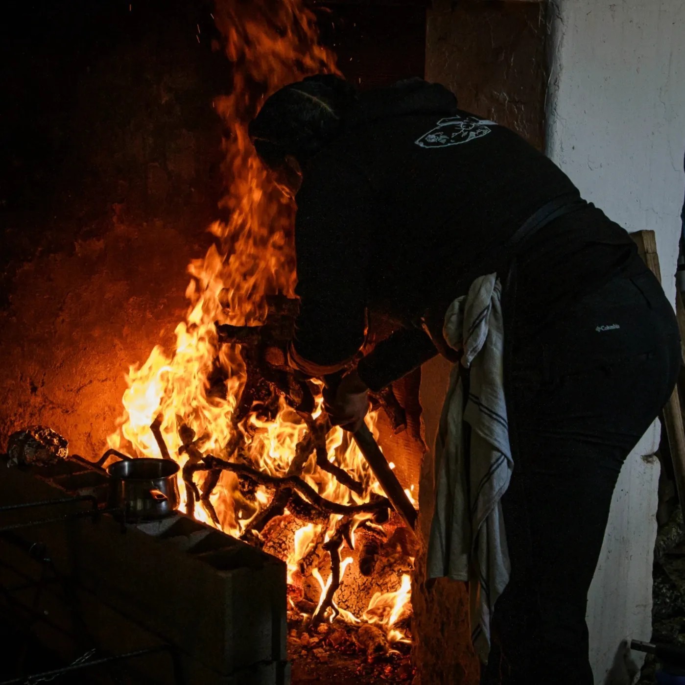 Image alt description