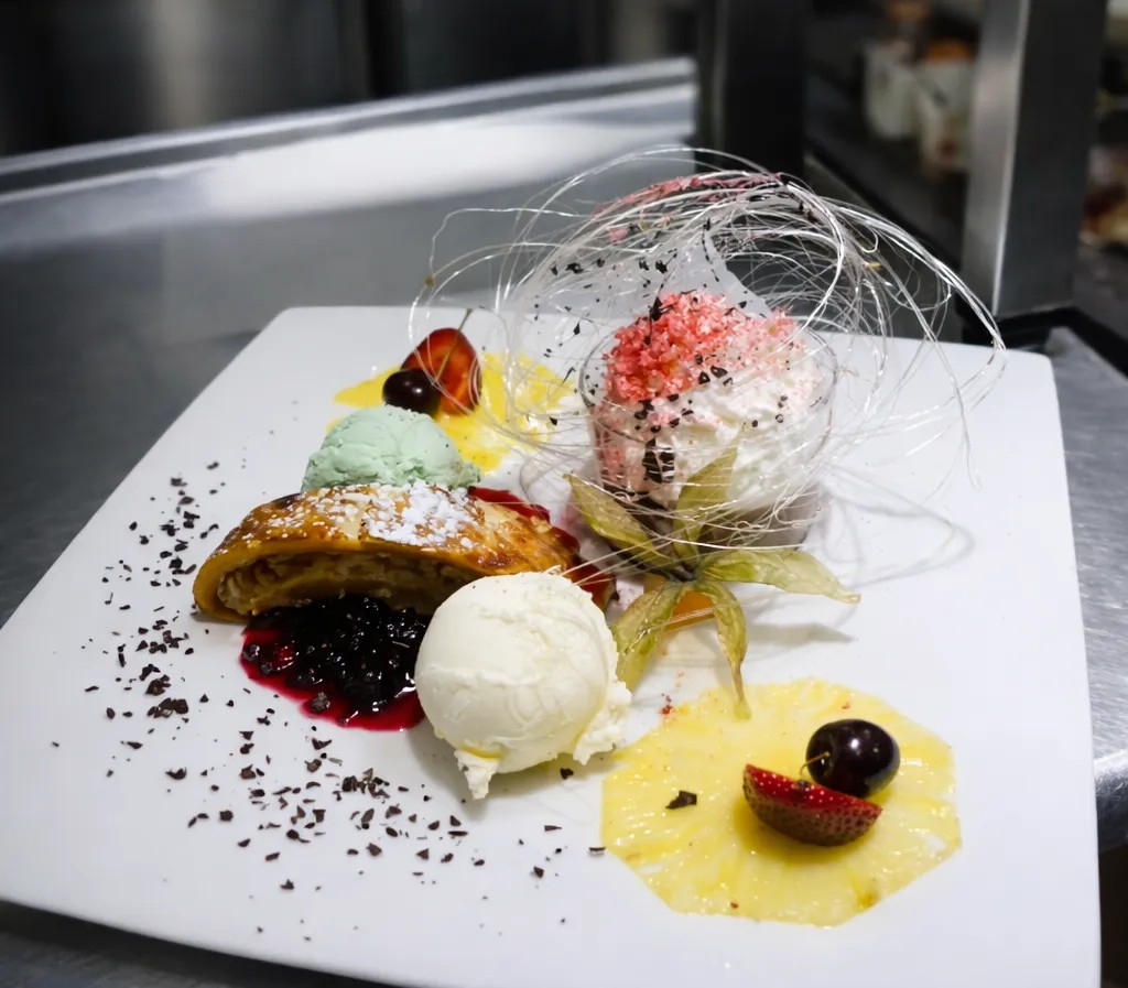 Image alt description