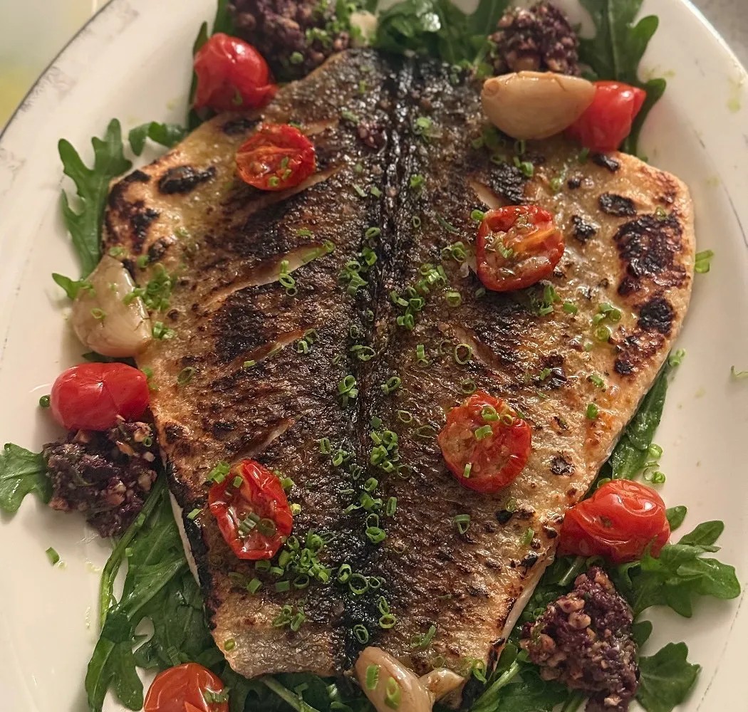 Image alt description