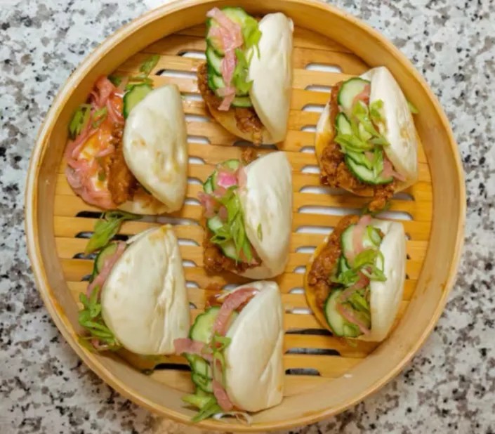 Image alt description