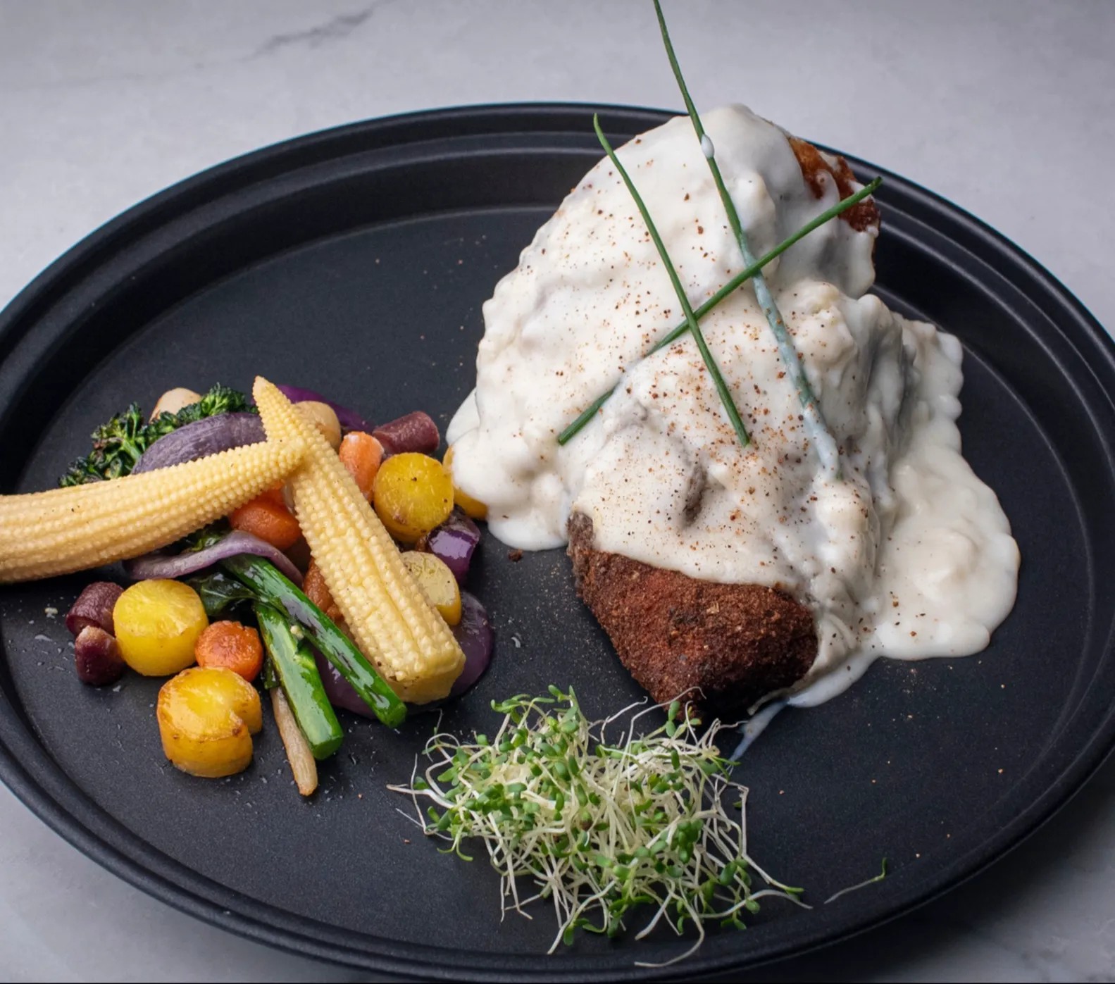 Image alt description