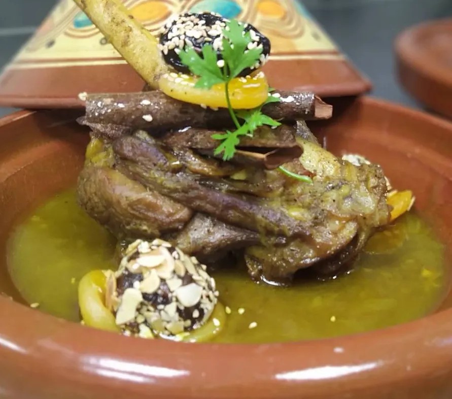 Image alt description