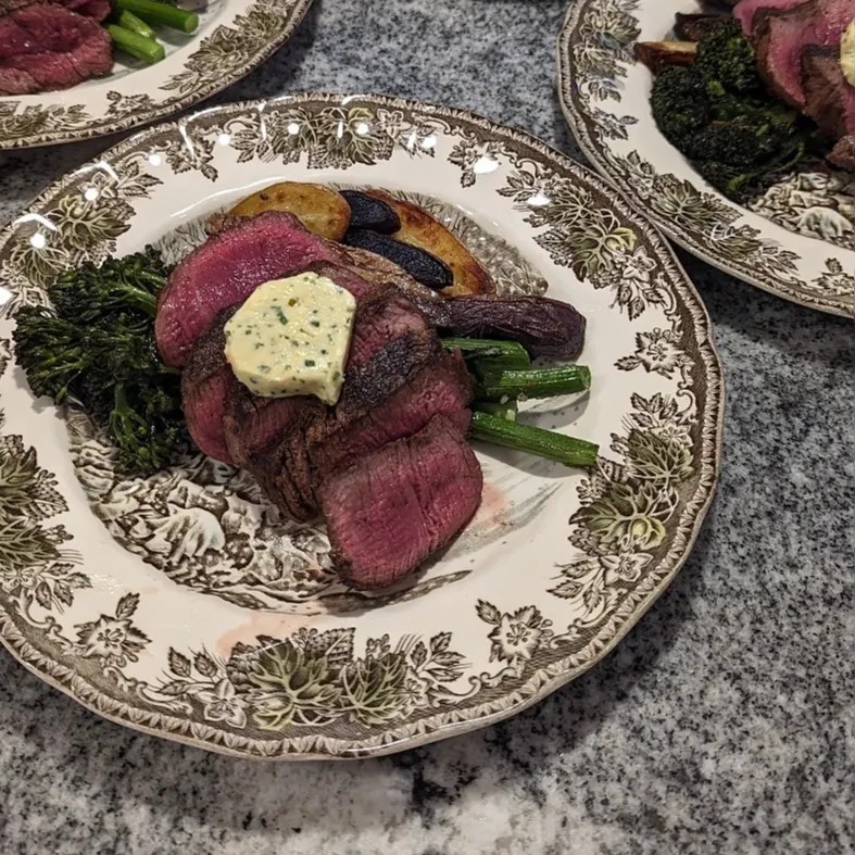 Image alt description