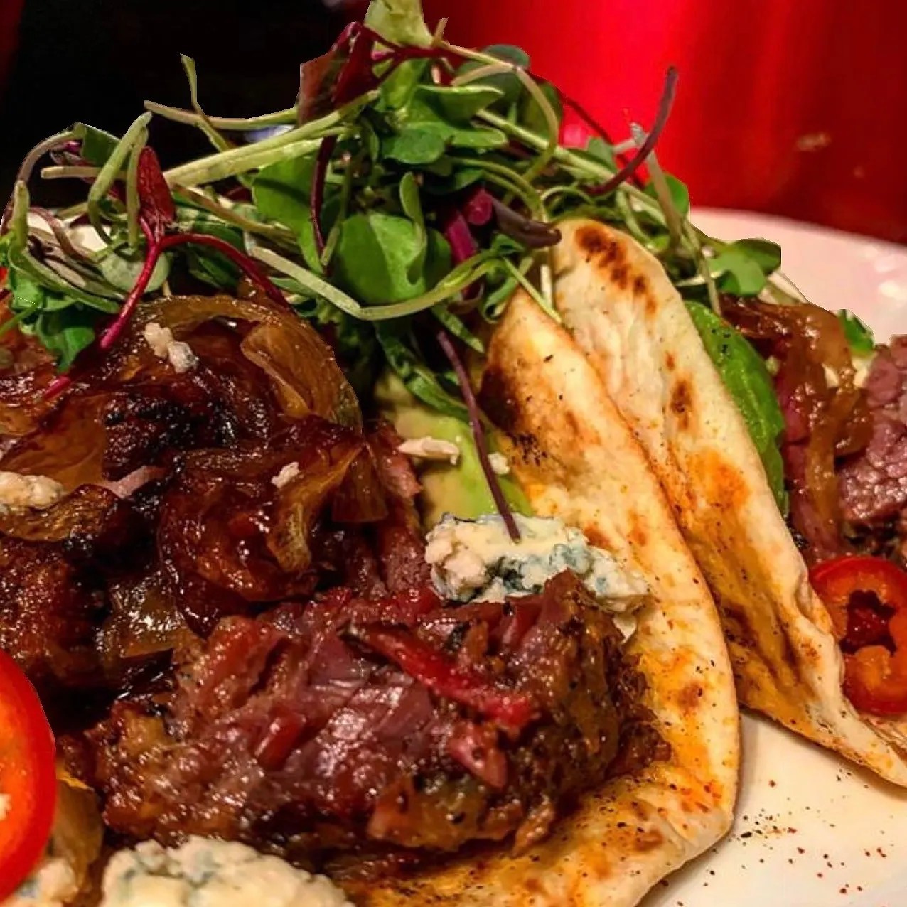 Image alt description