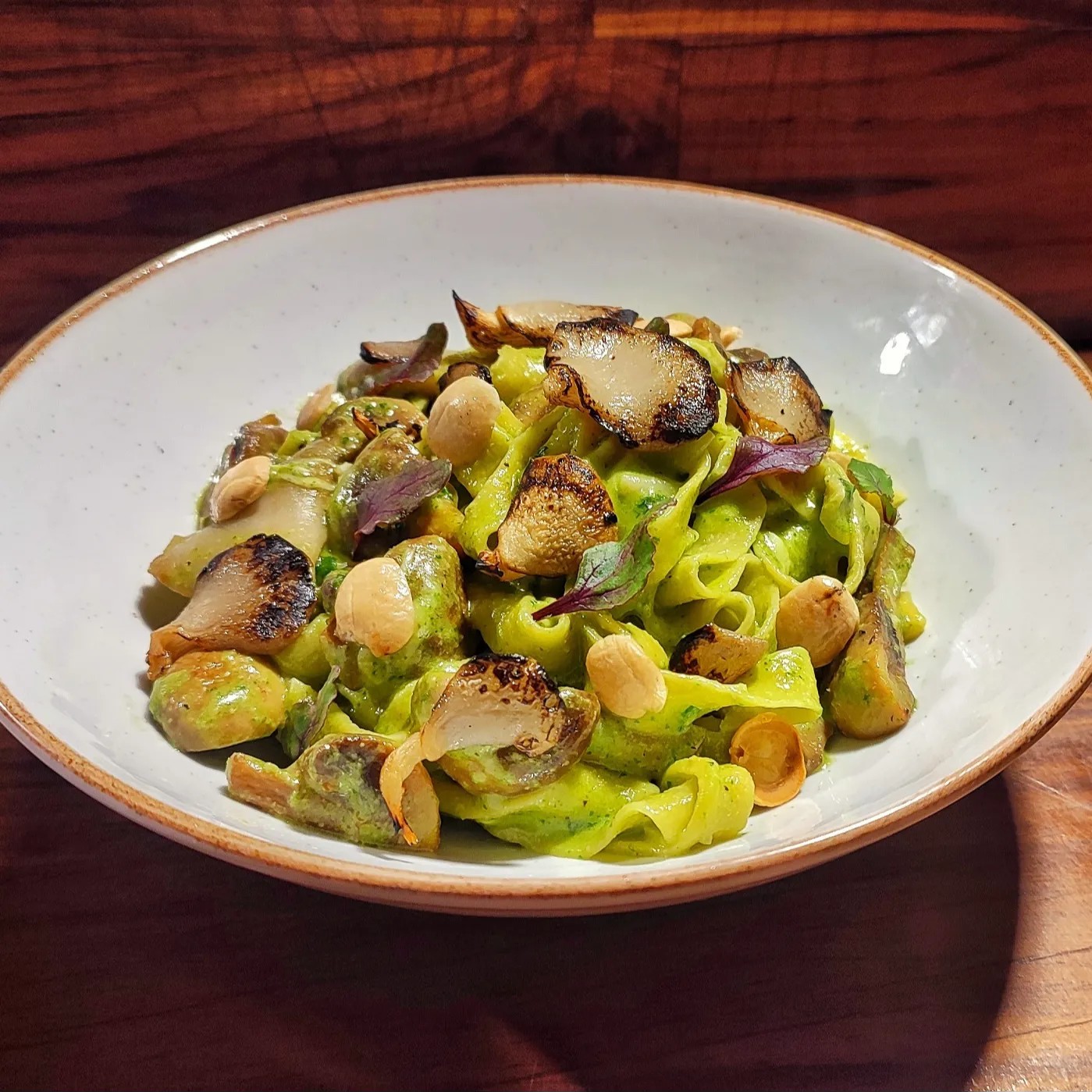 Image alt description