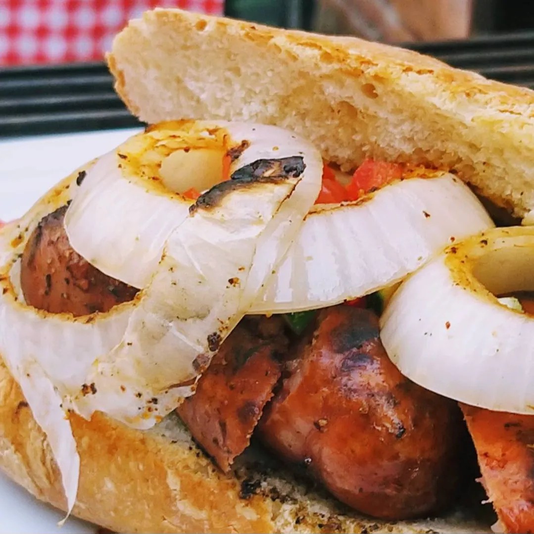 Image alt description