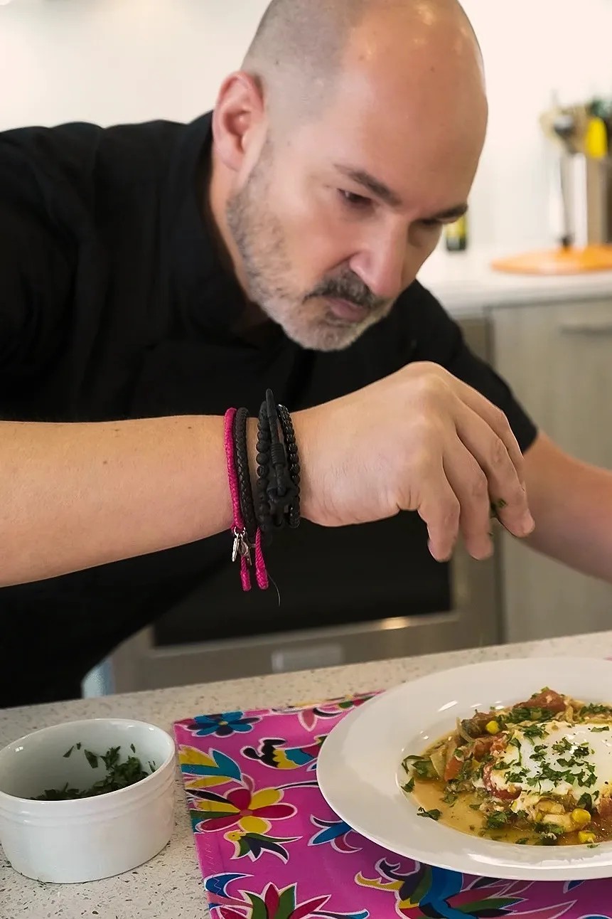 Image alt description