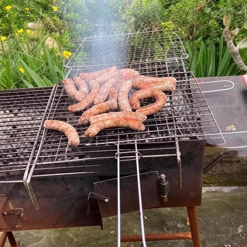 Image alt description