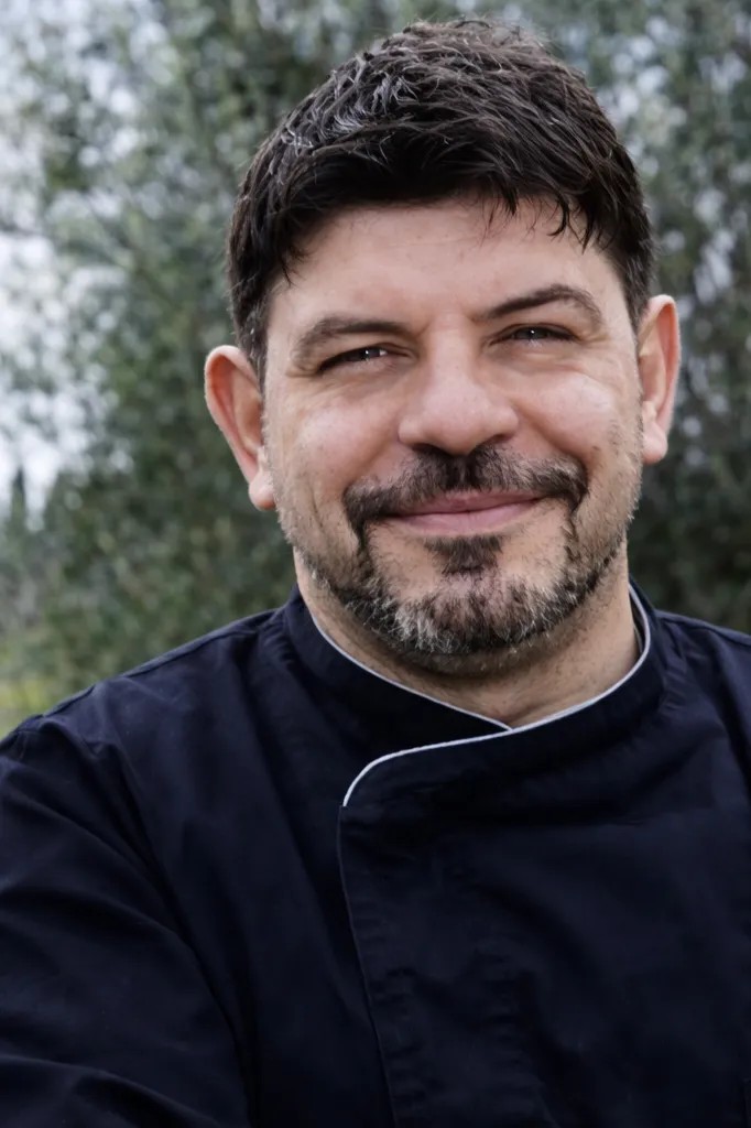 Image alt description