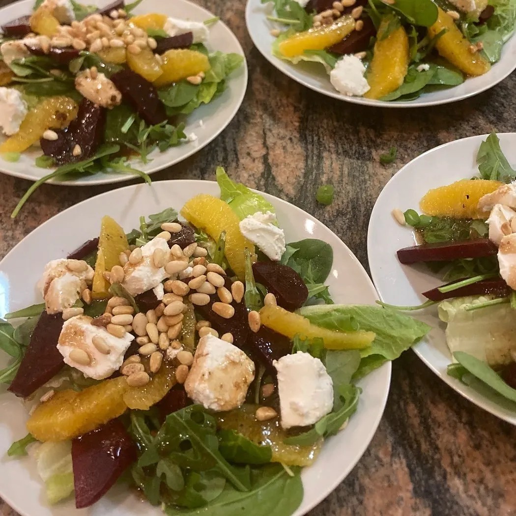 Image alt description