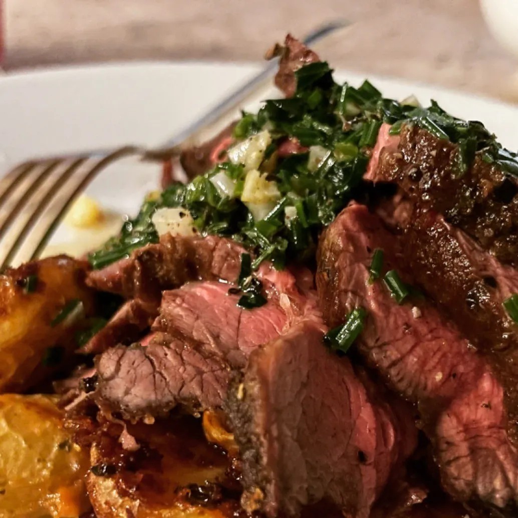 Image alt description