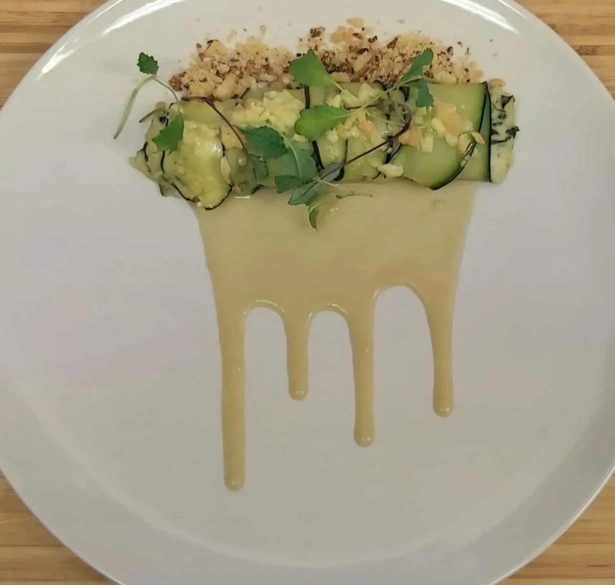 Image alt description