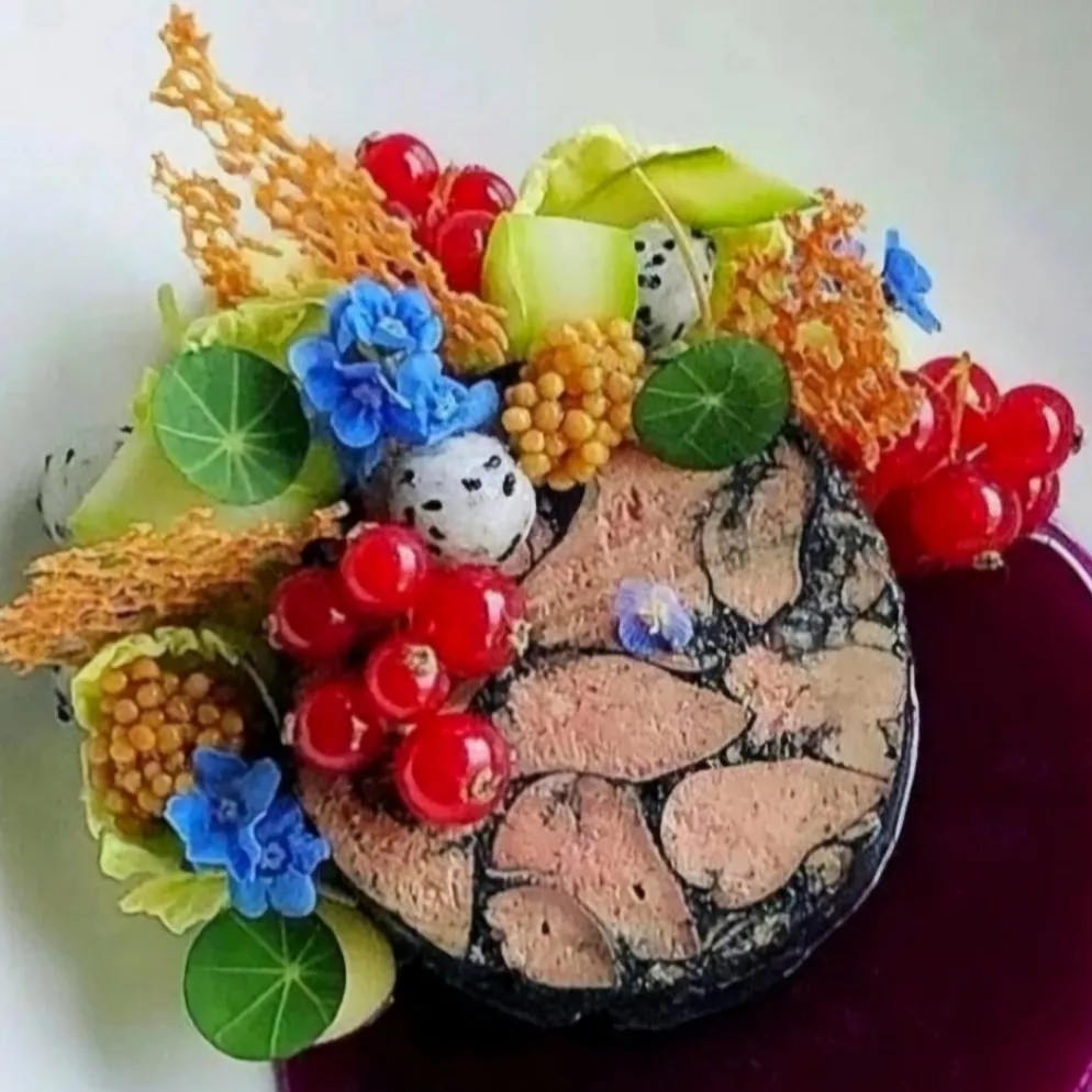 Image alt description